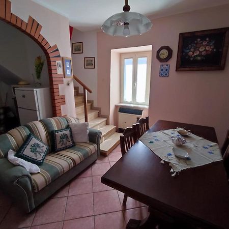 Casa Vacanza Nonna Maria Calvi dell' Umbria Bagian luar foto