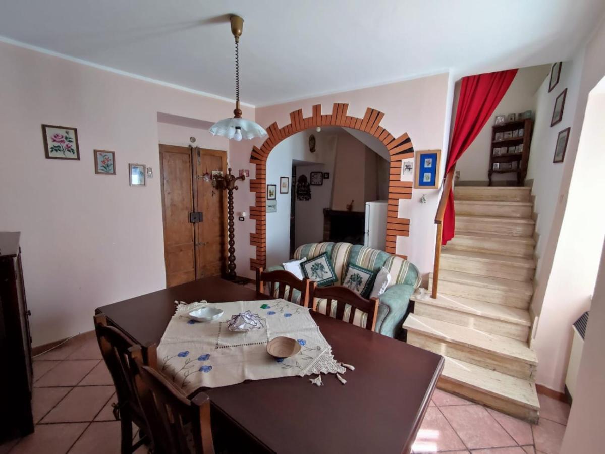 Casa Vacanza Nonna Maria Calvi dell' Umbria Bagian luar foto